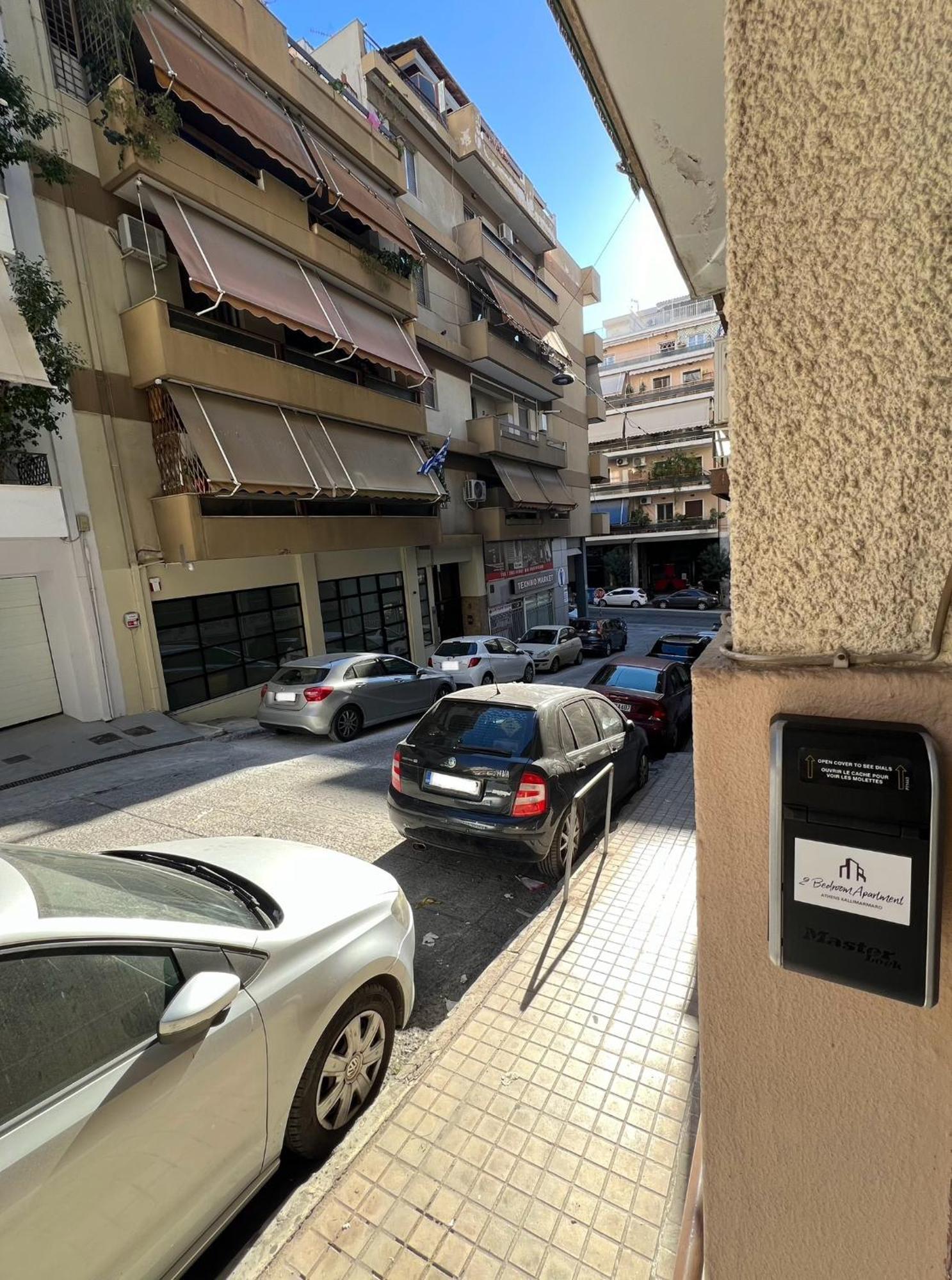 2 Bedroom Apartment Athens - Kallimarmaro エクステリア 写真